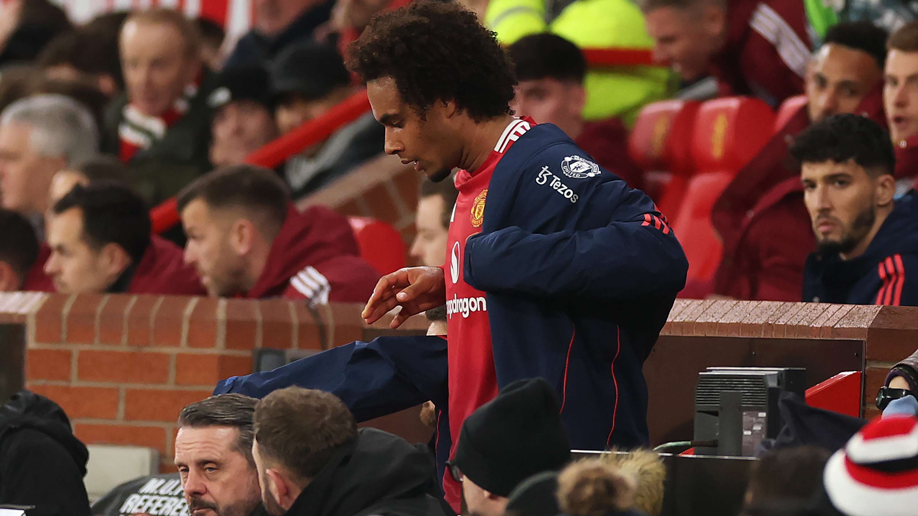 占据了明显 占据了明显